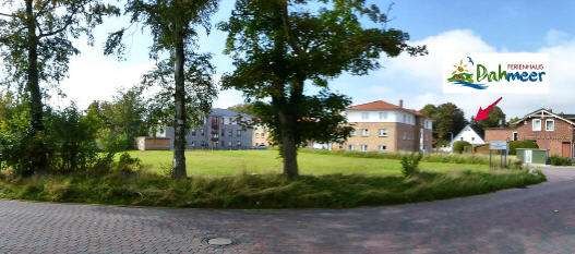 Blick von der Seestra&szlig;e (La Perla, Grieche) in Richtung Ferienhaus
